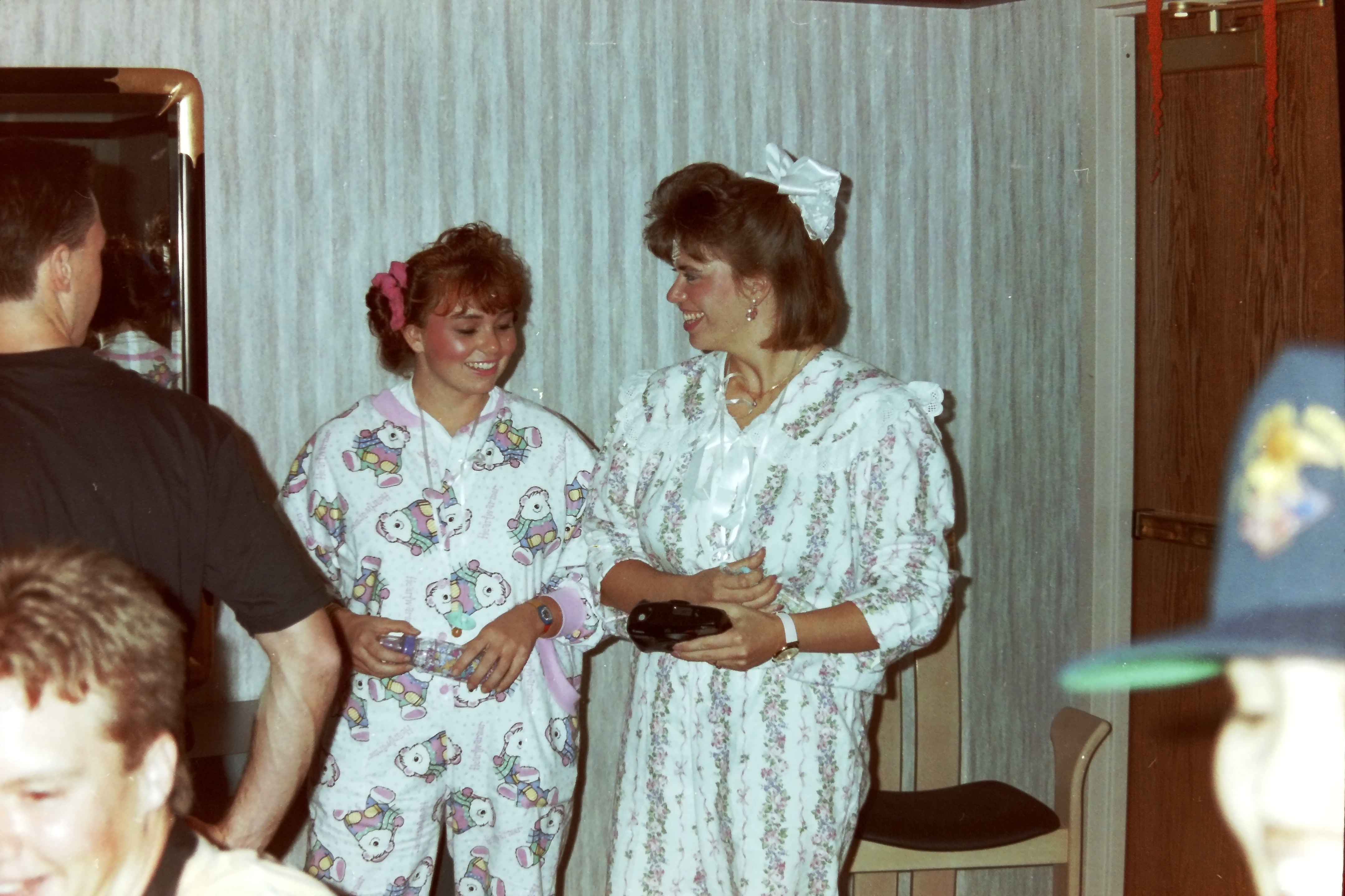 1992_10_Halloween_Party-0045